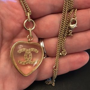 CHANEL Jewelry - Chanel Rison heart necklace CHANEL Jewelry - Chanel Rison heart necklace